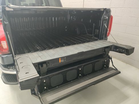 Certified 2022 GMC Sierra 1500 SLT w/ SLT Convenience Package image 22