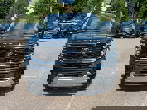 New 2025 Ford Expedition Max Platinum image 3