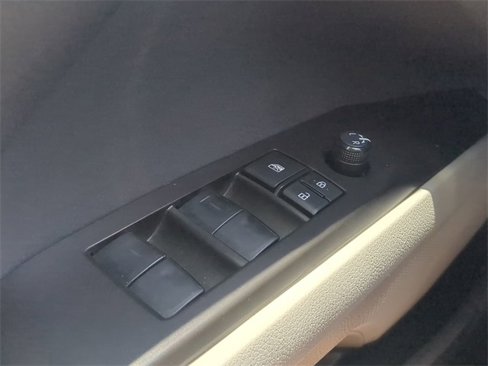 Used 2023 Toyota Camry LE image 11