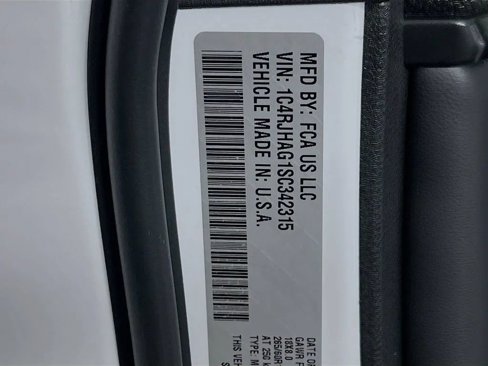 New 2025 Jeep Grand Cherokee Laredo X w/ Luxury Tech Group I image 32
