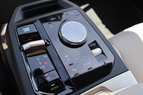New 2026 BMW iX xDrive45 image 23