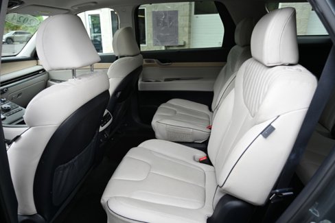 Used 2024 Hyundai Palisade Limited image 19