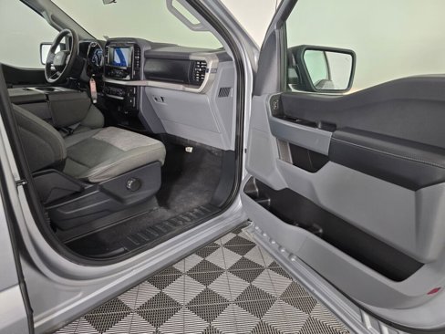 Used 2023 Ford F150 XLT image 41