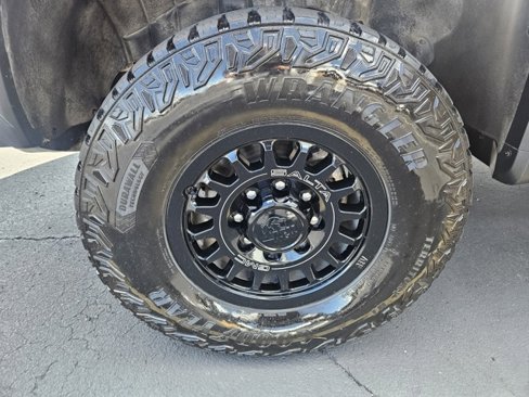 Certified 2024 GMC Sierra 2500 AT4X w/ AT4X AEV Edition image 49