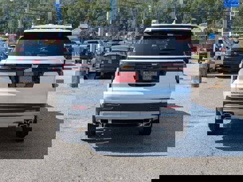 New 2026 Chevrolet Traverse LT w/ Sun and Wheel Package image 7