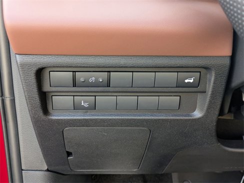 New 2025 Mitsubishi Outlander SEL image 16