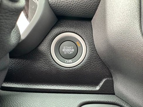 New 2025 RAM 2500 Laramie image 28