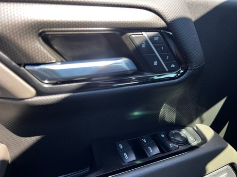Used 2023 Chevrolet Silverado 1500 ZR2 w/ Technology Package image 43