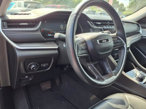 Used 2021 Jeep Grand Cherokee L Limited image 21