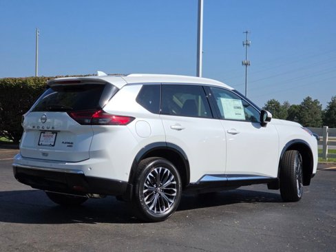 New 2026 Nissan Rogue Platinum image 32