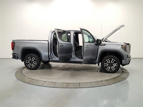 Used 2024 GMC Sierra 1500 AT4 w/ Technology Package image 17