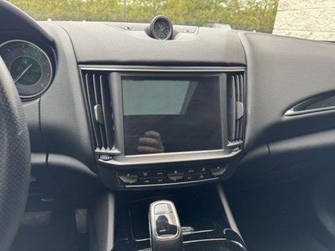Used 2022 Maserati Levante GT image 26