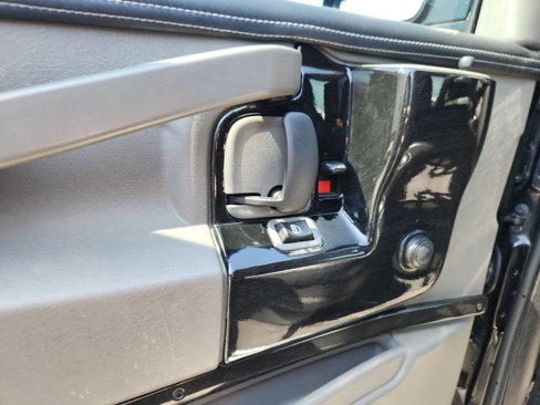 Used 2019 Chevrolet Express 2500 Extended w/ Enhanced Convenience Package image 25