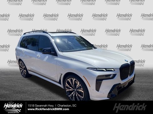 New 2026 BMW X7 M60i image 1