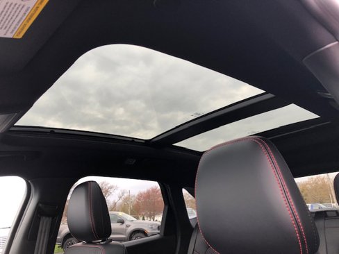 New 2025 Ford Escape ST-Line w/ Tech Pack #1 image 29