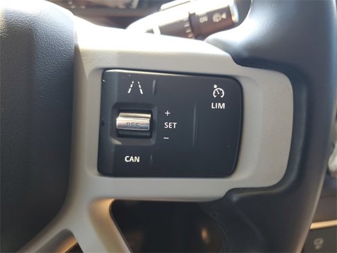 Used 2023 Land Rover Defender 110 S image 17