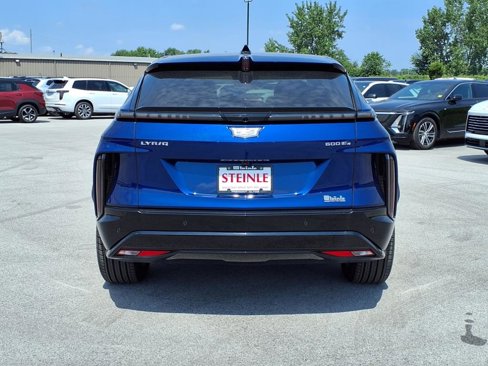 Used 2025 Cadillac Lyriq Sport image 7