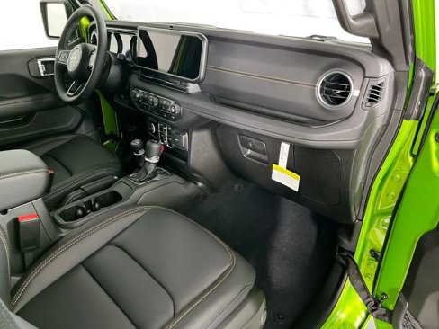 New 2025 Jeep Gladiator Sport image 28