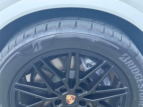 New 2026 Porsche Cayenne Coupe image 13