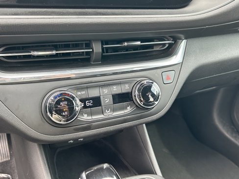 Certified 2024 Buick Envista Preferred w/ Convenience I Package image 29