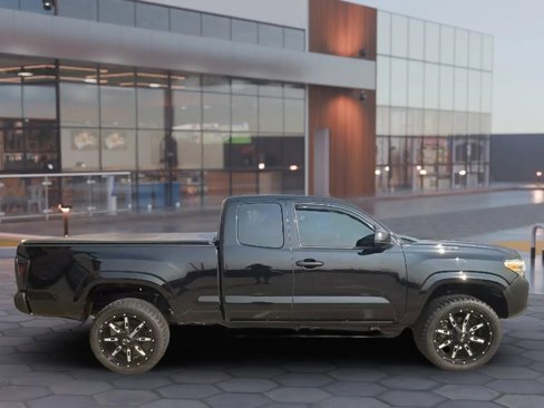 Used 2021 Toyota Tacoma SR5 image 5