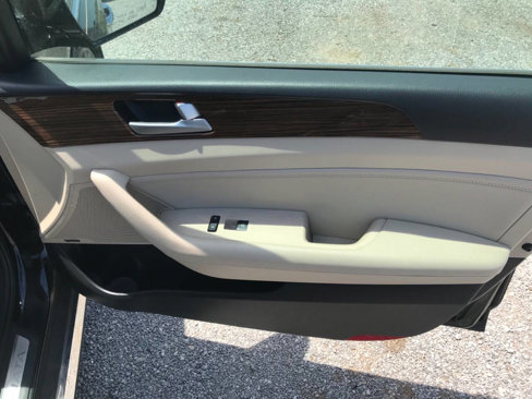 Used 2016 Hyundai Sonata Limited w/ Option Group 04 image 8
