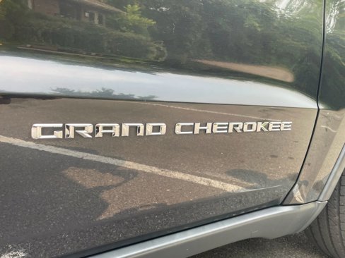 Used 2014 Jeep Grand Cherokee Limited w/ Trailer Tow Group IV image 32