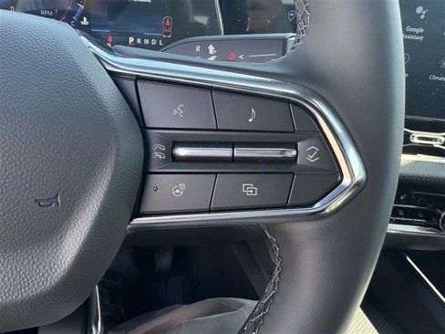New 2026 Chevrolet Equinox LT w/ Convenience Package II image 17