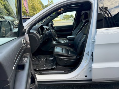 Used 2018 Jeep Grand Cherokee Limited image 9
