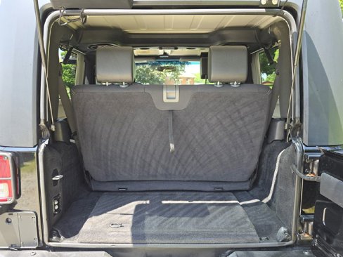 Used 2010 Jeep Wrangler Sport image 16
