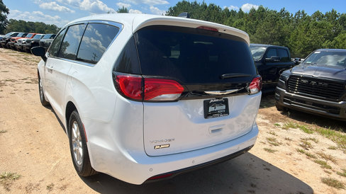 New 2026 Chrysler Voyager LX image 10