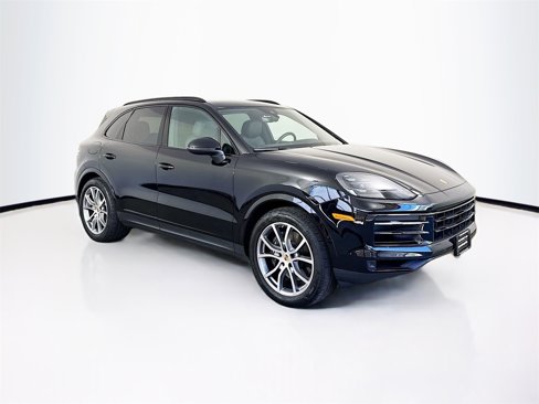 Used 2024 Porsche Cayenne image 7