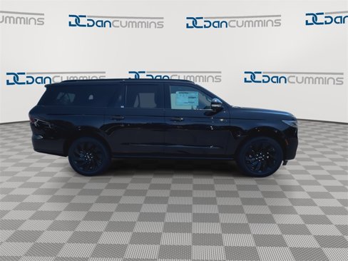 New 2025 Lincoln Navigator L Reserve w/ Jet Appearance Package image 9