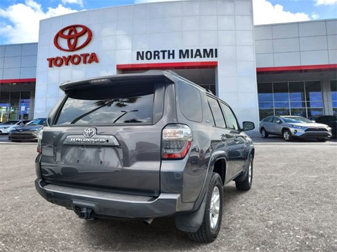 Used 2019 Toyota 4Runner SR5 Premium image 4