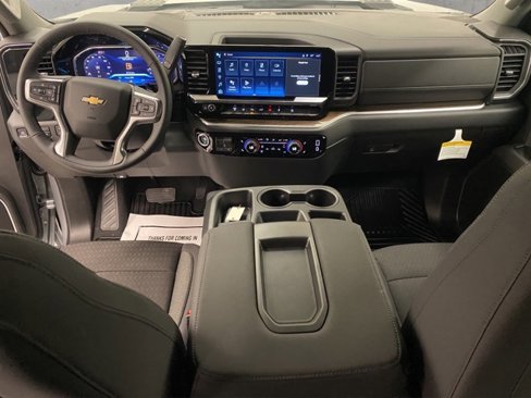 New 2026 Chevrolet Silverado 3500 LT image 10