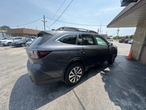 Used 2021 Subaru Outback Premium image 3
