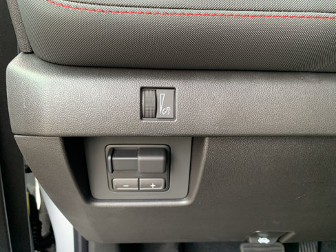 New 2026 Chevrolet Colorado Z71 w/ Technology Package image 18
