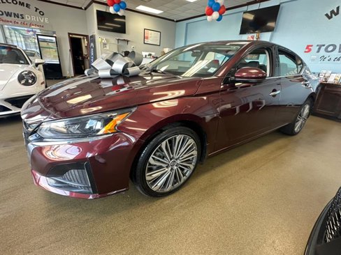 Used 2023 Nissan Altima 2.5 SL image 7