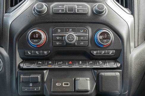 Used 2022 Chevrolet Silverado 1500 LTZ w/ LTZ Convenience Package II image 15