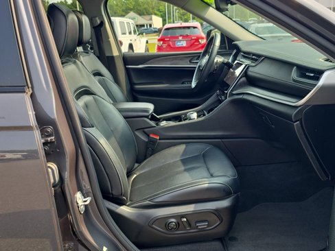 Used 2021 Jeep Grand Cherokee L Limited image 29