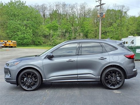 Used 2023 Ford Escape ST-Line Elite image 4