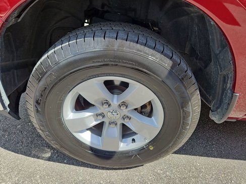 Used 2024 RAM 1500 Classic SLT image 30