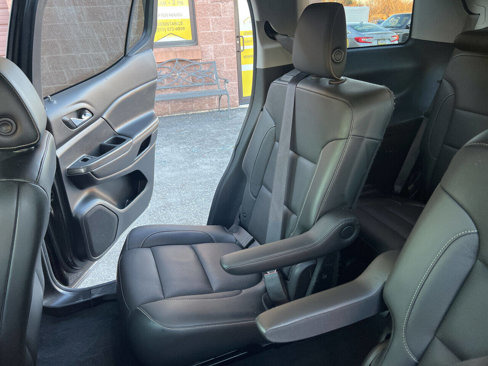 Used 2019 GMC Acadia SLT image 28