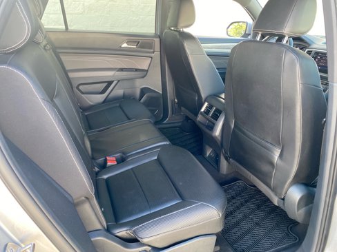 Used 2021 Volkswagen Atlas Cross Sport SE image 22