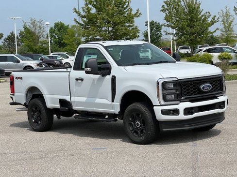 New 2026 Ford F250 4x4 Regular Cab Super Duty image 9