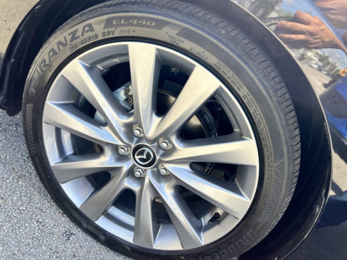 Used 2023 MAZDA MAZDA3 s image 10