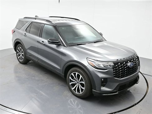 Used 2025 Ford Explorer ST-Line w/ Premium Package image 36