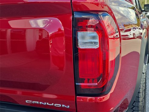 New 2026 GMC Canyon Denali image 10