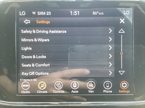 Used 2022 Jeep Grand Cherokee Laredo X image 43