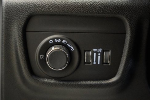 New 2025 Jeep Grand Cherokee L Laredo w/ Luxury Tech Group I image 39